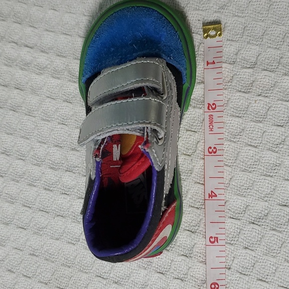 Vans/Marvel Kids Captain America old Sneakers size 5 - Picture 9 of 9